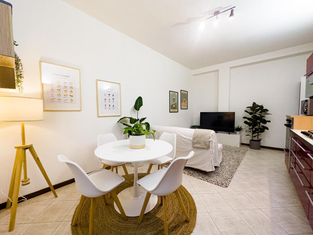 ミラノLitta'S Flat In Affori - 3 Mins Walk From Mm3アパートメント エクステリア 写真